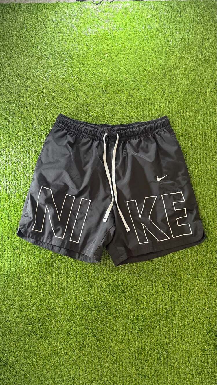 Nike Woven Flow Shorts Size M Black White